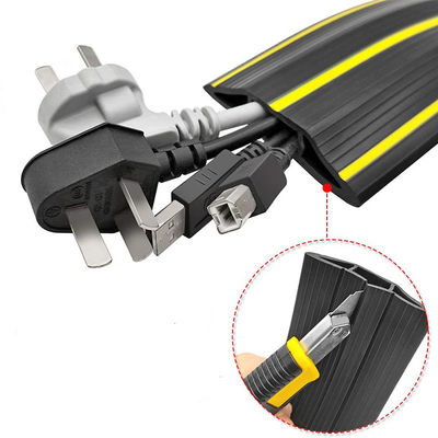 Hardness 30-90 Shore Cable Protector 2 Channel Floor Cable Cover with Water Function
