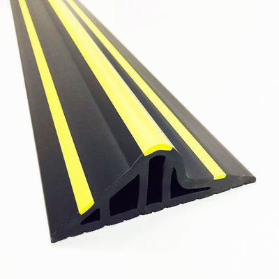Construction Machinery Wear Resistant Rubber Strip With ISO9001 TS16949 Certification