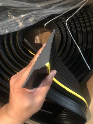 Strong Duarable Long Use Life PVC Bottom Seal Strip For Gargae Door